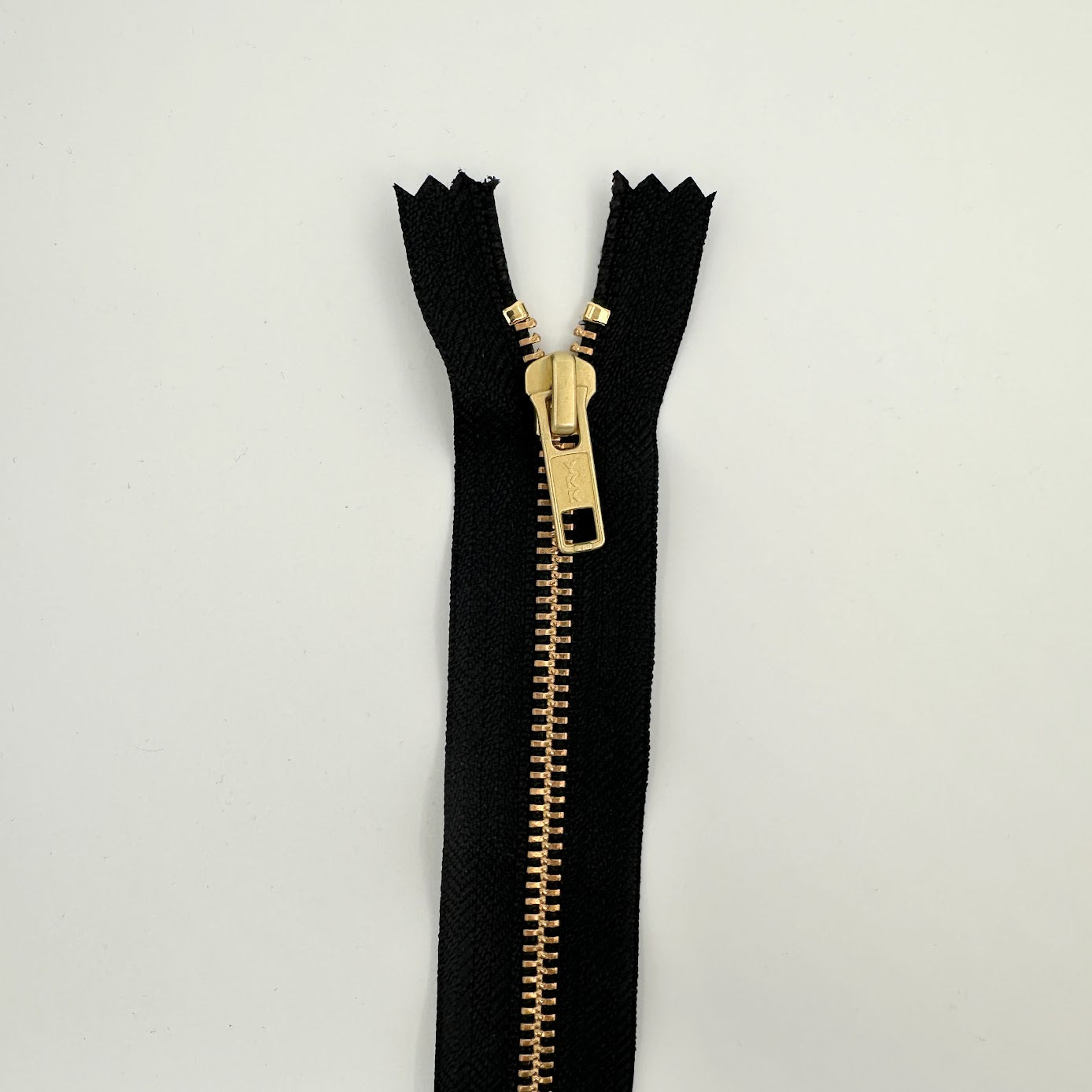 #5 Brass Jean Zippers - 5" - Black - Close Ended