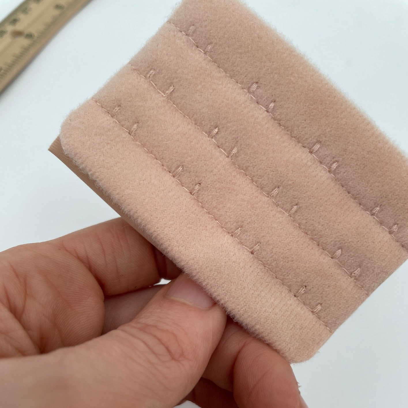 Hook and Eye Bra Closure - Apricot - 4 x 3