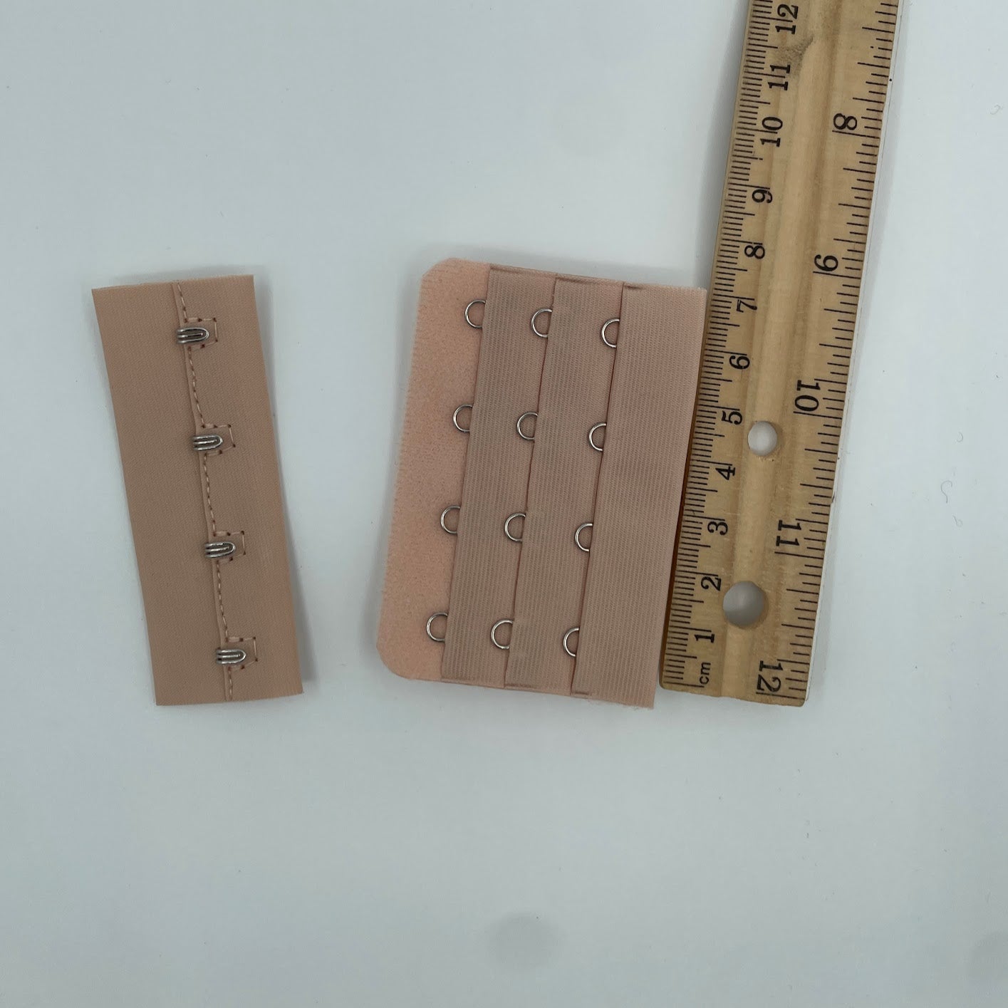 Hook and Eye Bra Closure - Apricot - 4 x 3