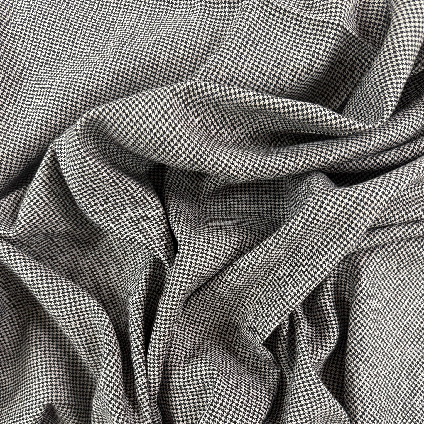 Yarn Dyed Linen Cotton Houndstooth - Black & Ivory - Designer Deadstock