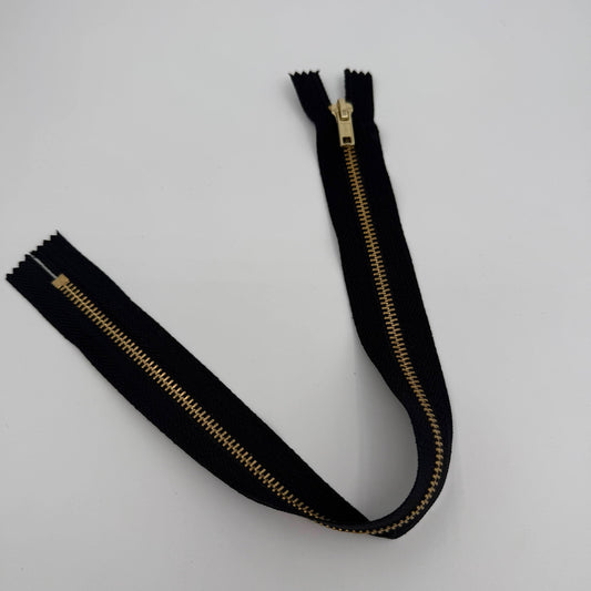 Brass - #5 Close Ended Zipper Skirt Zipper - 40cm (16″) No. 5 - Black