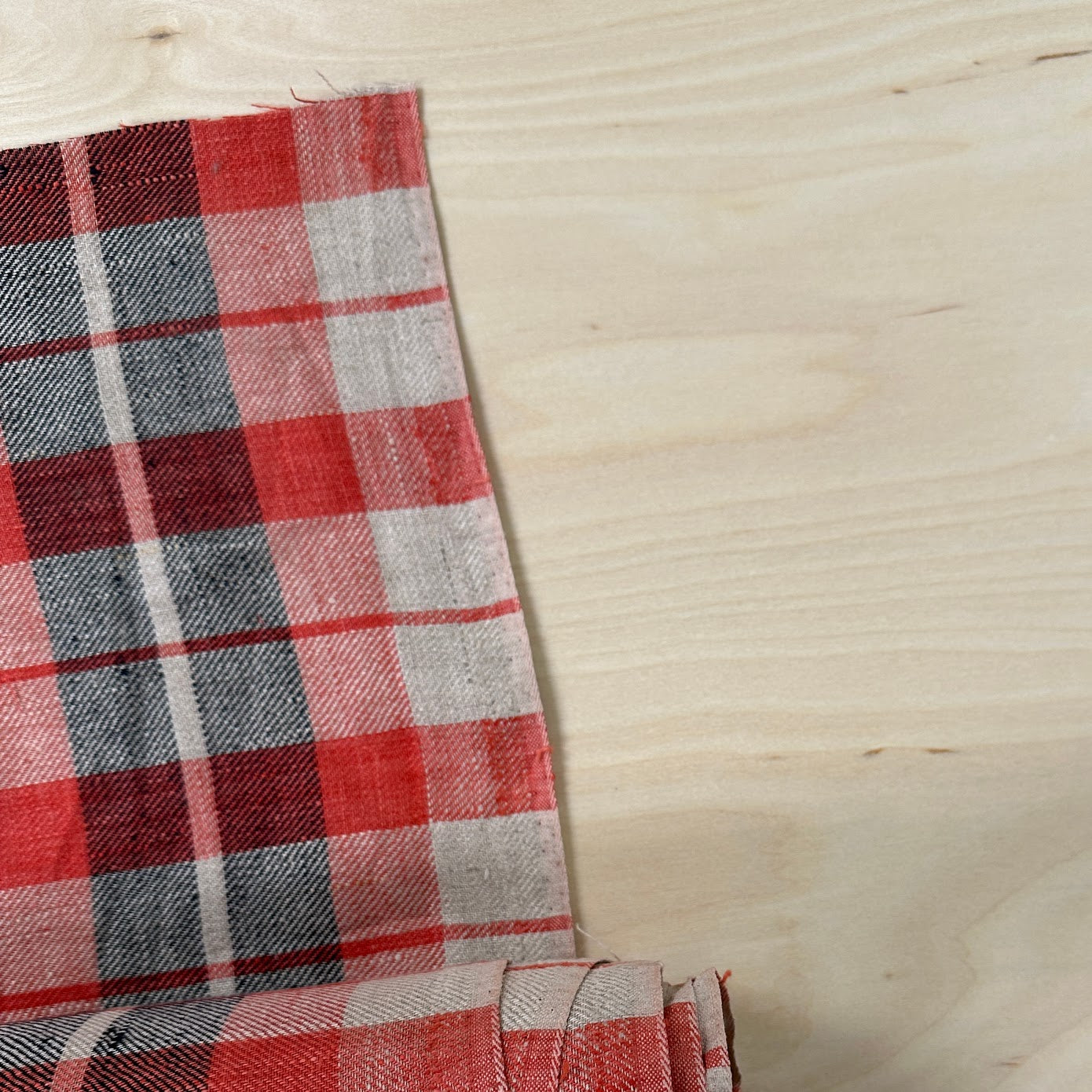 Yarn Dyed Plaid - Linen / Cotton - Deadstock Fabric