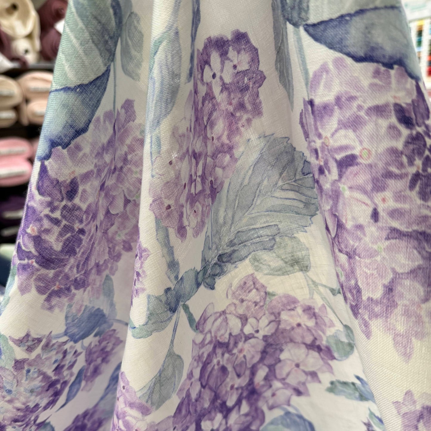 45" Remnant - European Linen - Purple Hydrangea - 59"