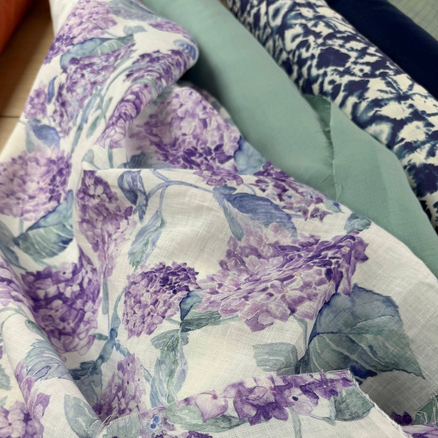 45" Remnant - European Linen - Purple Hydrangea - 59"